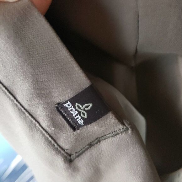 Prana women's green nylon blend outdoor jacket sz small - Picture 12 of 12